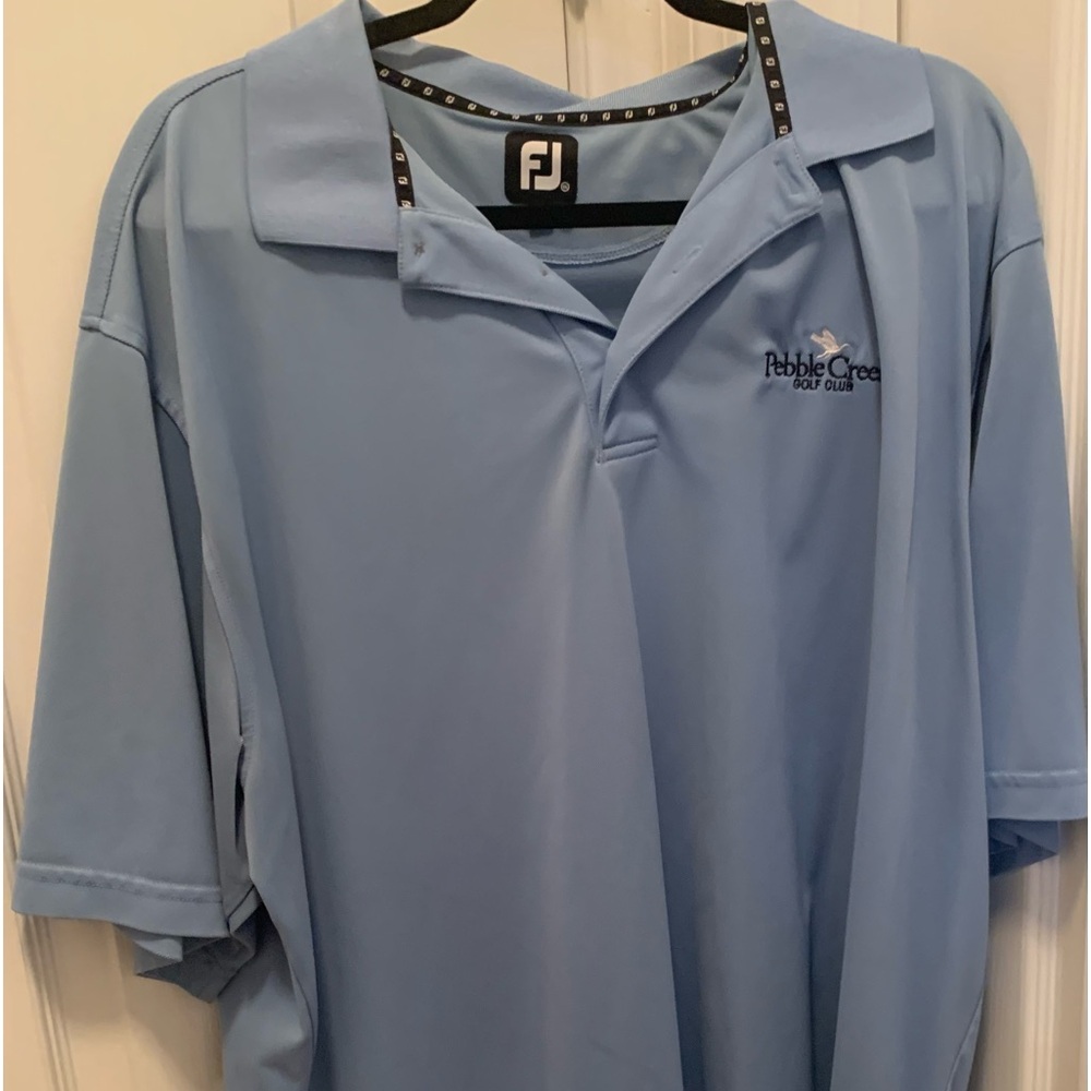 Foot joy golf polo in good shape a small faint stain. XXL
